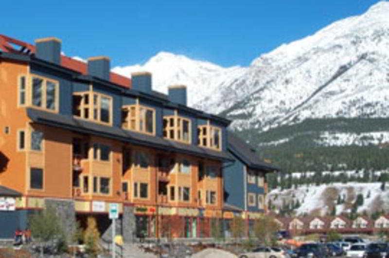 Canmore Crossing Екстер'єр фото